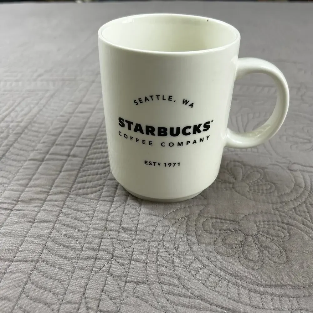 Starbucks Coffee Company Mug Seattle WA Est. 1971 14 oz. 1998 Great Condition